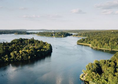 Seenlandschaft aus der Luft