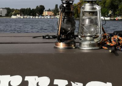 Floßzubehör auf einem Floß